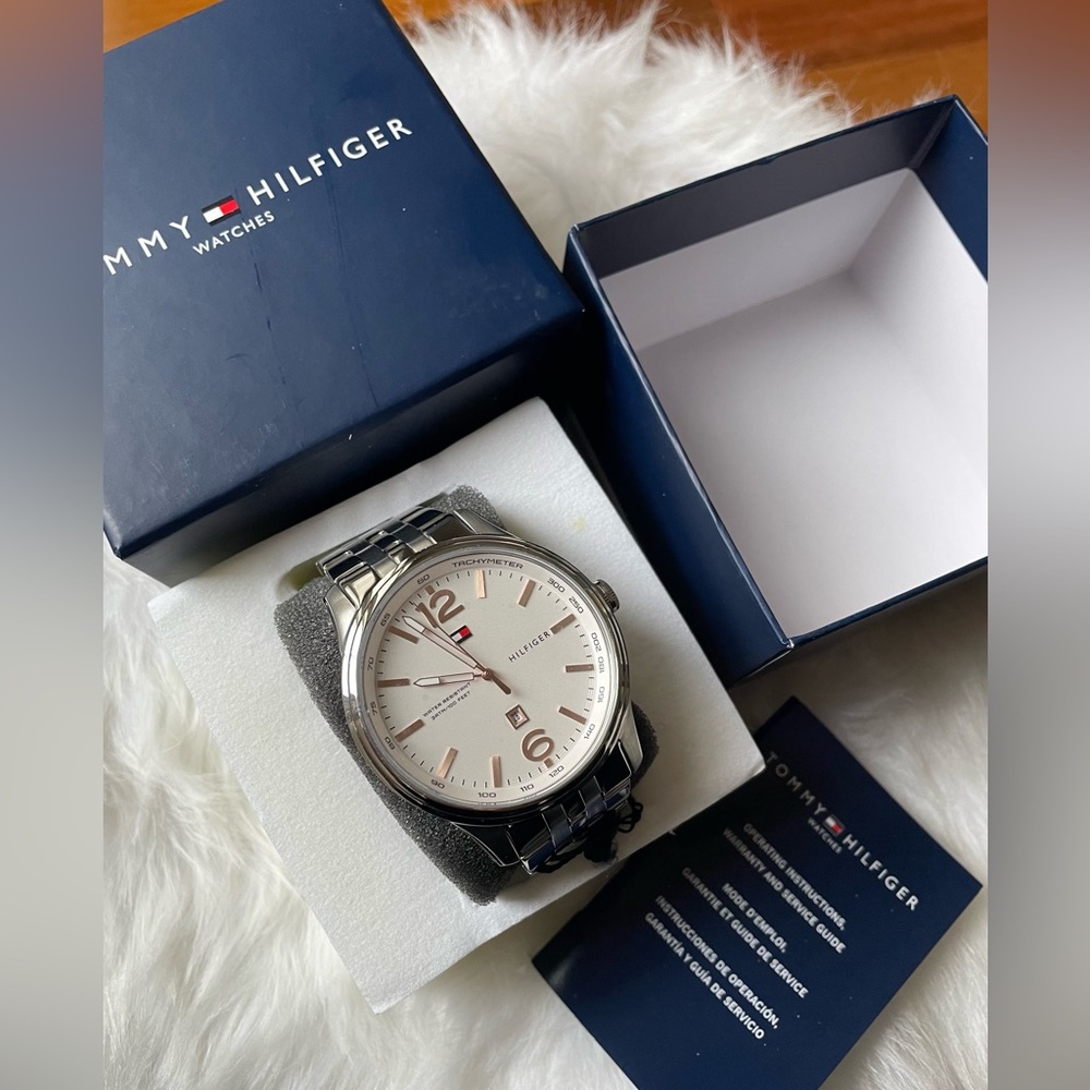 NWT Tommy Hilfiger Mens Watch